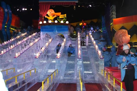 Ice At The Gaylord Texan Features A Charlie Brown Christmas The Fourcast