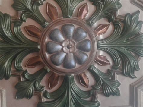 Designs of these large ceiling medallions inspired by classic architecture. SOFT & NATURAL WARM WOOD TONE CEILING MEDALLION HOME DECOR 20"