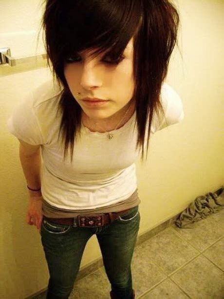 Short emo hairstyle for girls. Emo haircuts for girls with long hair