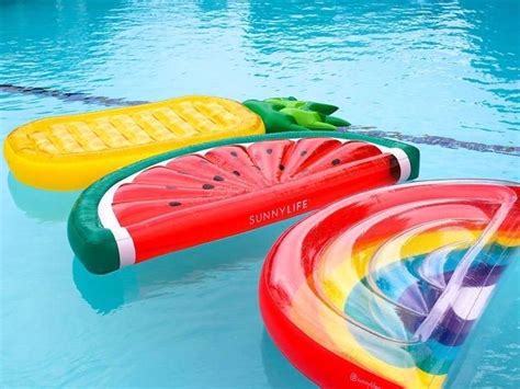 Pin By Mimmi Penguin 2 On Summer Inflatables In 2020 Summer Pool