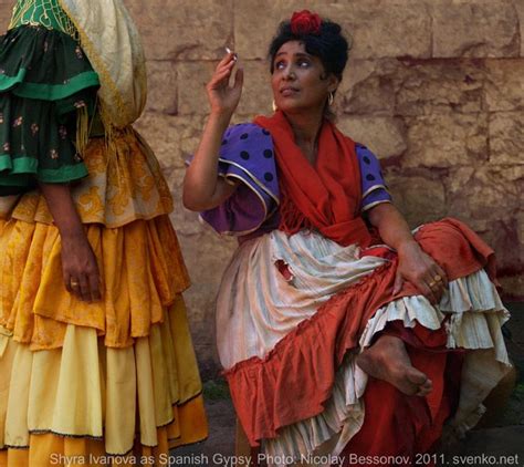 Spanish Gypsy Womens Costume In 2019 Spanish Gypsy Gypsy Women