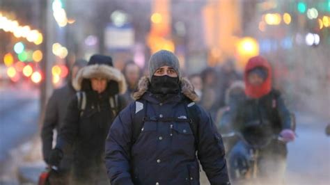 toronto residents told to seek shelter as period of very cold wind