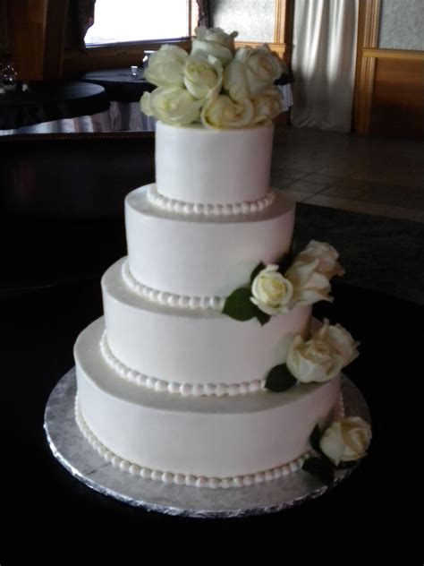 White Wedding Cake With White Roses Cakes By Reva Cake Decorating