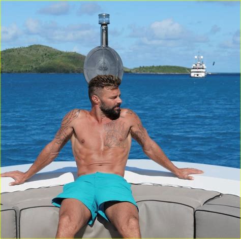 Ricky Martin Looks So Hot In These Shirtless Vacation Photos Photo