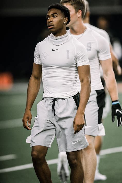 Classes at usc are very intellectually stimulating regardless of what one's area of study is. Checking in on USC Football's Recruiting Class | Daily Trojan