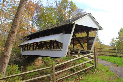3 Charming Covered Bridges in Ohio - girl about columbus