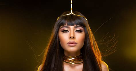 Last year azerbaijan sent a song about cleopatra, and this year it's all about mata hari! Azerbeidzjan Songfestival 2021: Samira Efendi - Bio en ...