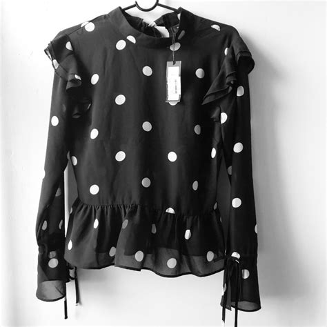 Gorgeous High Neck Polka Dot Blouse🤩 Size Small Available In My