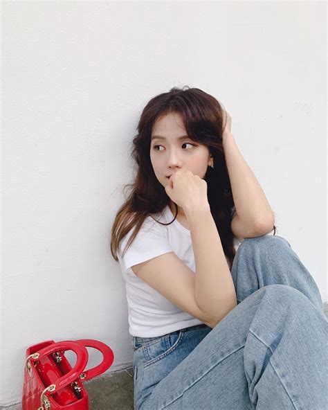 Blackpinks Jisoo Proves Shes A Visual Goddess In Recent Instagram