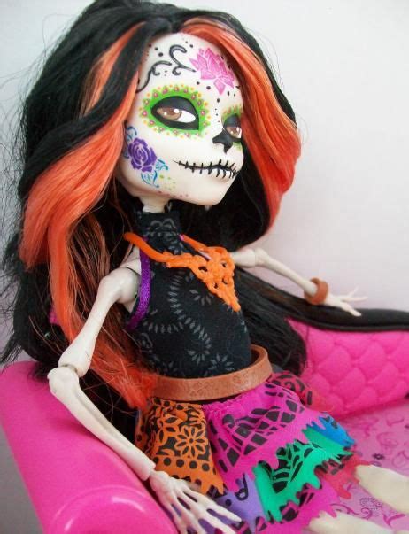 Monster High Skelita Calaveras Custom 2 By Adecirodesigns On Deviantart Skelita Calaveras Doll