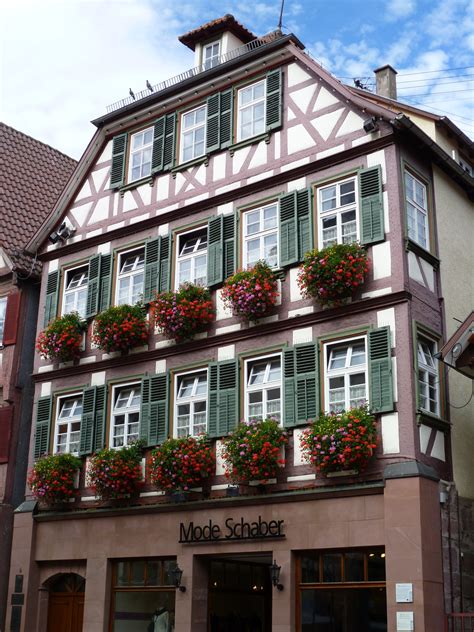 Von diesen häuser können drei gemietet und 71 gekauft werden. Haus Schaber - Geburtshaus von Hermann Hesse • Historische ...