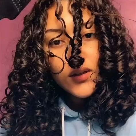 My 2c 3a lob haircut curly hair styles, curly lob. 2c/3a hair Video | Curly hair styles, Curly hair tips ...