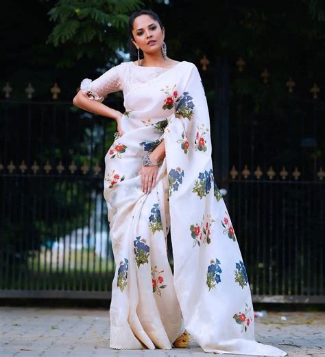 Anasuya Bharadwaj Looked Breathtakingly Lovely In Her White Floral Saree