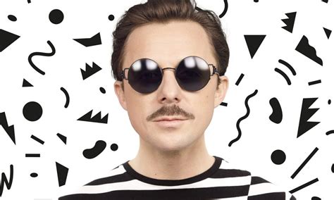 All the people got me on hold but i keep waiting for you. Martin Solveig - My Love - FUN RADIO 95.3