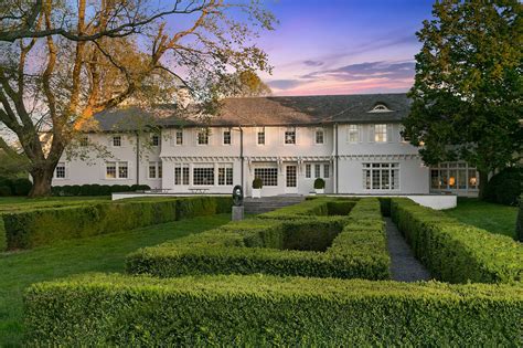 Jackie Kennedys East Hampton Summer Home Lasata Has Officially Sold