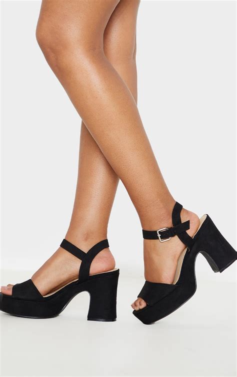 Sandales chunky noires à plateforme style 70 s PrettyLittleThing FR