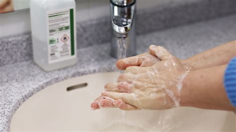 Dont Panic Wash Your Hands Health Care Officials In Dealing With