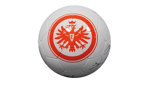 From shop devondv $ 10.01. Vom gesamten Team signiert: Fußball von Eintracht Frankfurt