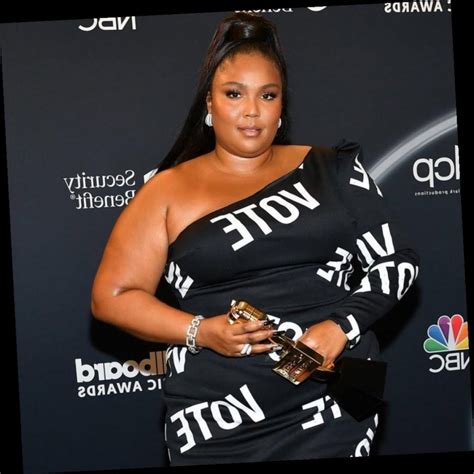 Lizzo At 2020 Billboard Music Awards 10142020 Hawtcelebs