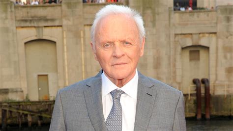 Anthony Hopkins Is Still Estranged From Only Daughter Doesn T Know Or