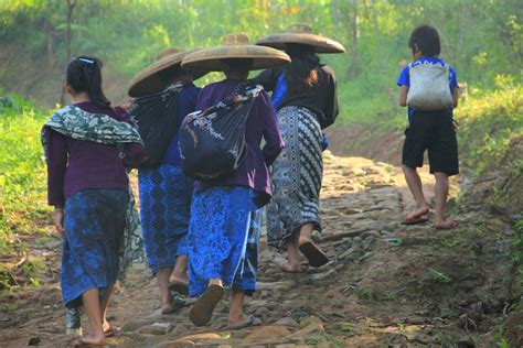Suku Baduy Berasal Dari Pulau Gambar Indonesia Dari Sabang Sampai Merauke