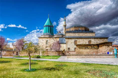 Mevlana Museum's turquoise dome to be renovated | Daily Sabah