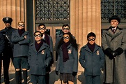 Netflix's 'Umbrella Academy' trailer showcases an offbeat superhero ...