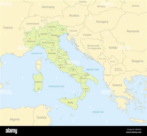 Mappa Italia Con Stati Vicini Divisione Amministrativa E Nomi Con