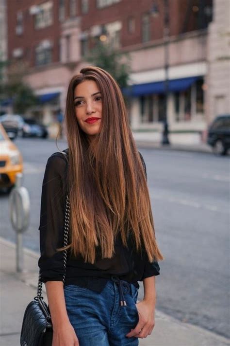 la coupe de cheveux longs pour femme 70 idées en photos