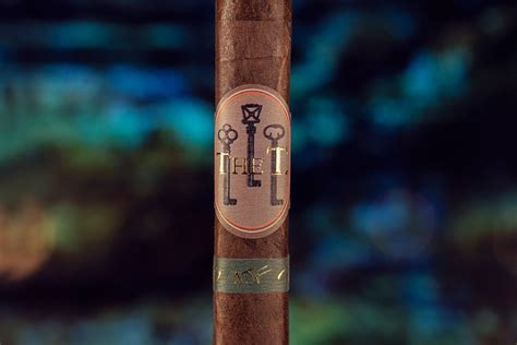 The T Short Churchill Full Cigar Review Rating The T Is A Limited