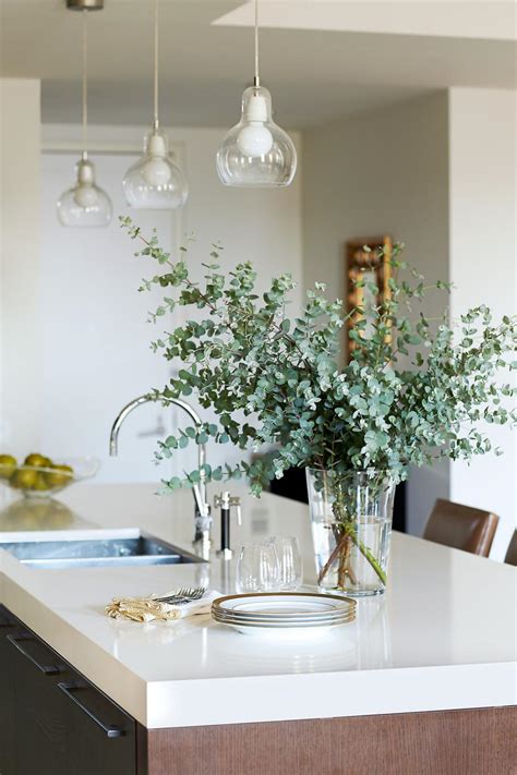 We stock kitchen under cabinet lighting, kitchen fluorescent lights and t4 and t5 kitchen lighting from sylvania here. Glass Pendant Lights and White Kitchen Island | HGTV