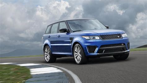 De auto is zelfverzekerd en evenwichtig, en nodigt uit. 2015 Range Rover Sport SVR detailed - Car News | CarsGuide