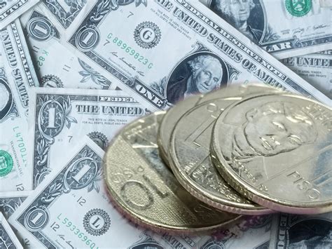 Peso touches P59 vs dollar for 1st time - BusinessWorld Online