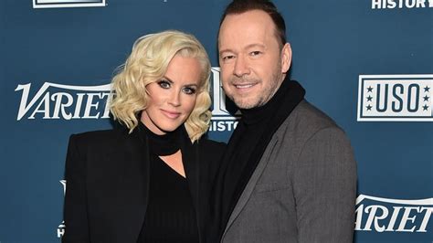 Jenny Mccarthy Talks Renewing Her Vows With Donnie Wahlberg At Their