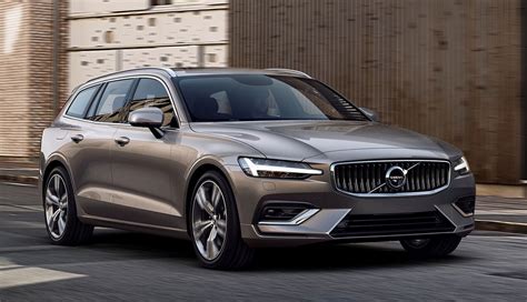 Volvo v60 hybrid 2020 contemplating the l is special order only, and the ls would not add much for a substantial worth bump, we predict it's price skipping straight to the lt mannequin. Neuer Plug-in-Volvo V60 T6 Twin Engine AWD bestellbar ...