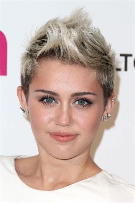 30 Edgy Short Hairstyles For Women To Be The Trendsetter