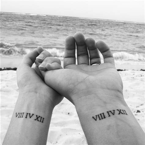 77 matching tattoos for duos who are in it to win it romantic couples tattoos matching couple