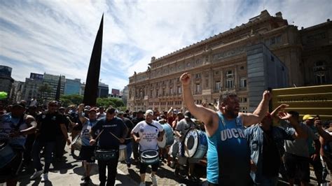 Thousands In Argentina Protest President Javier Milei S Proposed Economic Reforms — Robbinsdale