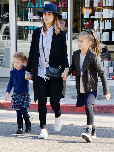 Jessica Alba With Her Daughters Shopping 04 Gotceleb