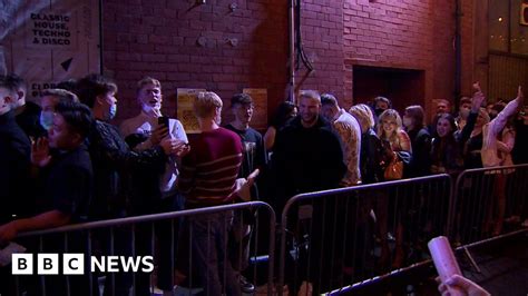 Nightclubs Reopen As Scotland Leaves Level Zero Covid Restrictions