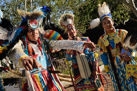 how columbus day became indigenous peoples day across the us