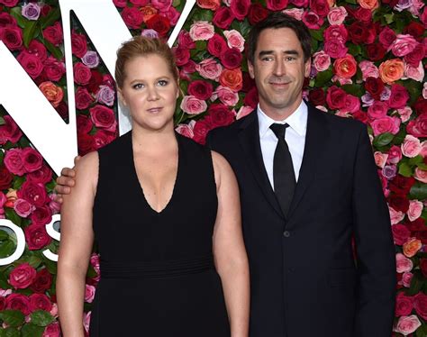 Amy Schumer Announces Her Pregnancy In The Most Political Way Possible