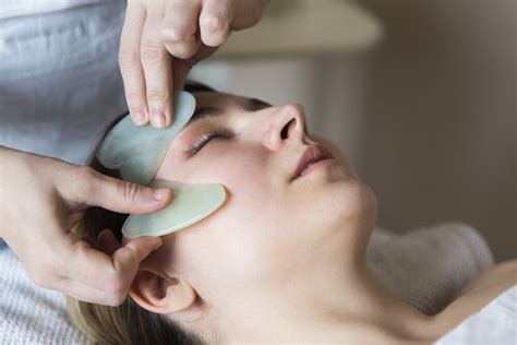 Cosmetic Facial Acupuncture — Bahareh Hosseini Acupuncturist