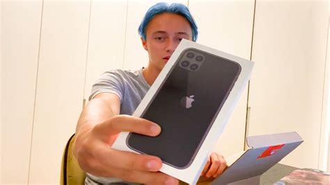 Funniest Unboxing Fail Iphone 12 Used Youtube