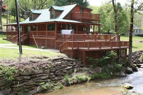 3.6 miles from bat cave. Bat Cave log cabin with 2 bedrooms | FlipKey