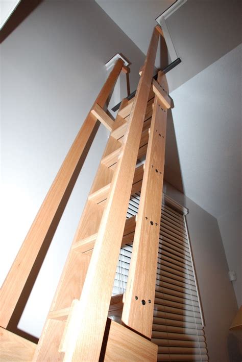 Loftlibrary Ladder