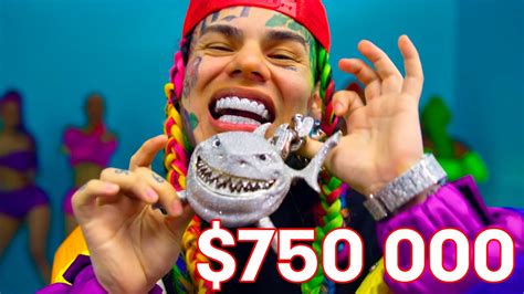 750 000 Diamond Shark Chain 6ix9ine Gooba Rappers Outfits Youtube