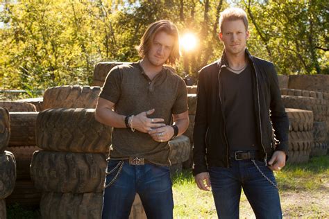 get to know florida georgia line s hot country duo brian kelley and tyler hubbard glamour