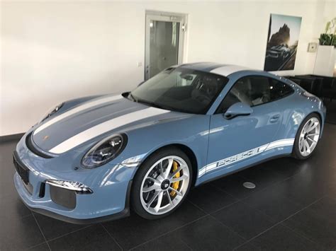 911 mileage (numbers only please): PTS Etna Blue 911R | Porsche, Vintage porsche, Porsche ...