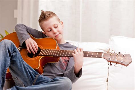 5 Best Acoustic Guitars For Kids In 2023 Instrumentio